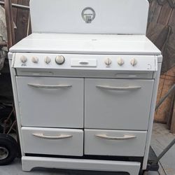 1940's o Keefe Merritt Vintage gas stove