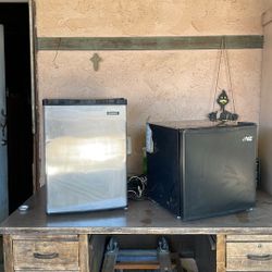 Mini Fridges 