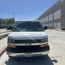 2018 Chevrolet Express 2500