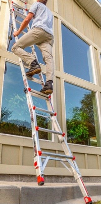 Ajustable Leveling Ladder By Little Giant 