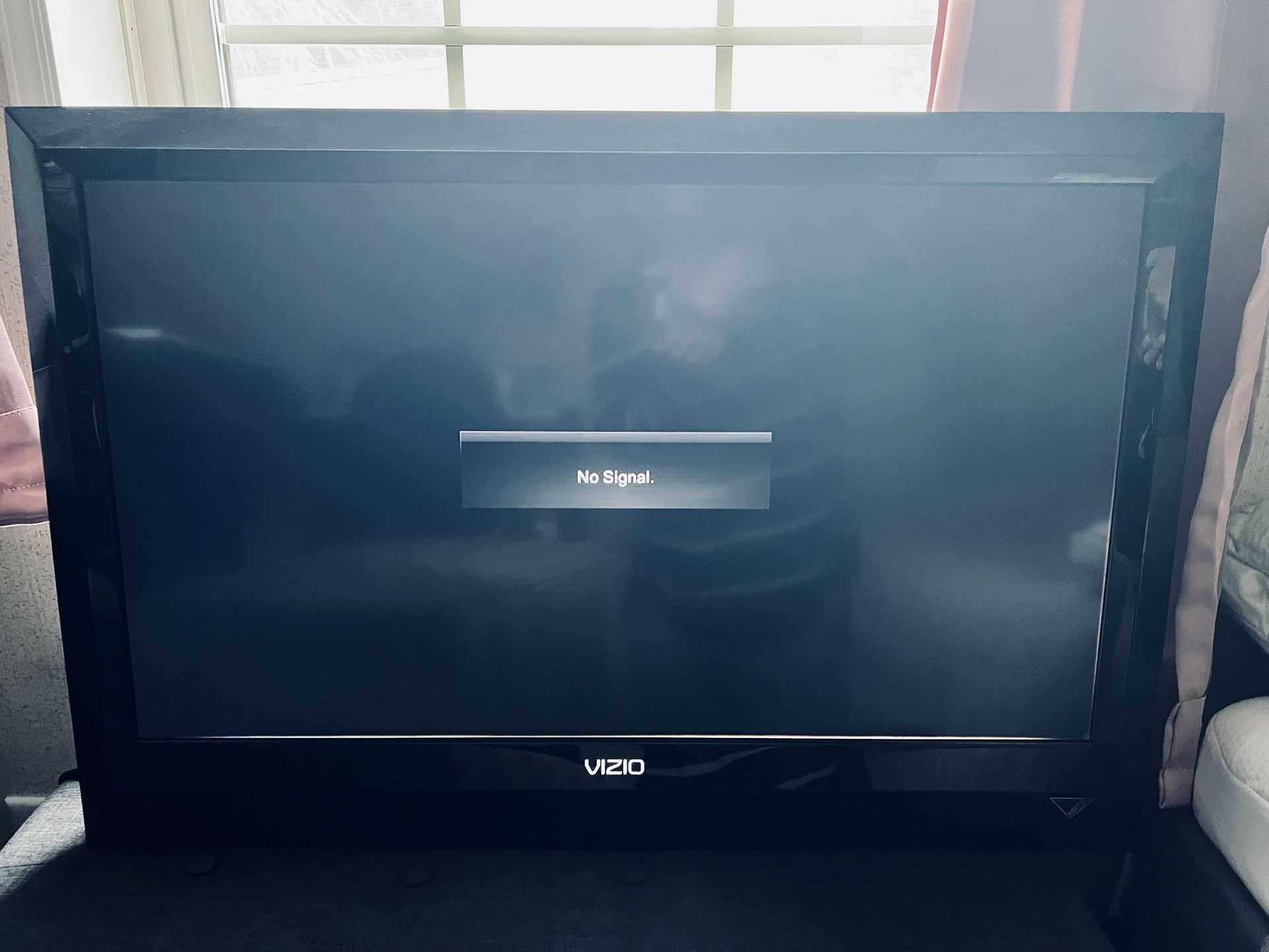 VIZEO 32” TV