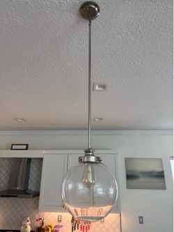 Pendant light (x3)