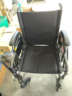 Advantage Wheelchair black