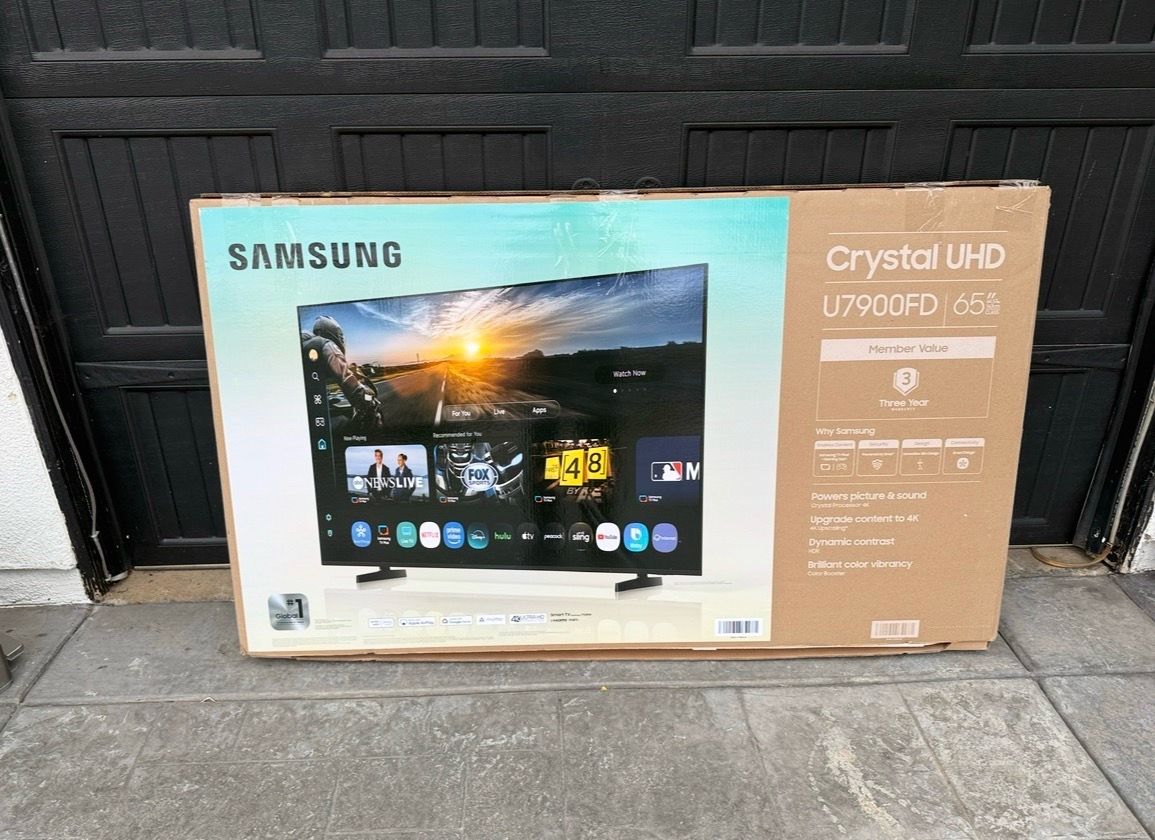 65 “ Samsung smart 4K UHD HDR TV CRYSTAL