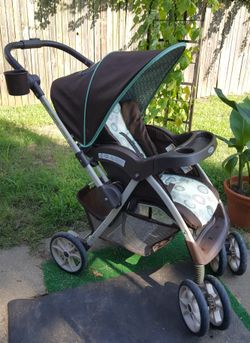 CRAGO NICE STROLLER