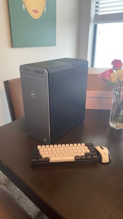 Pc,keyboard mouse ,and a webcam