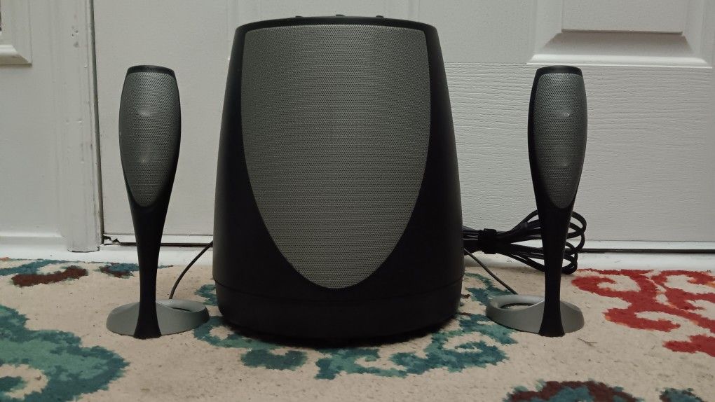 Harman Kardon HK695 Computer speakers + subwoofer