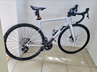 STRADA Force AXS Chrome