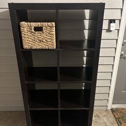 Shelf with room for Storage bins 