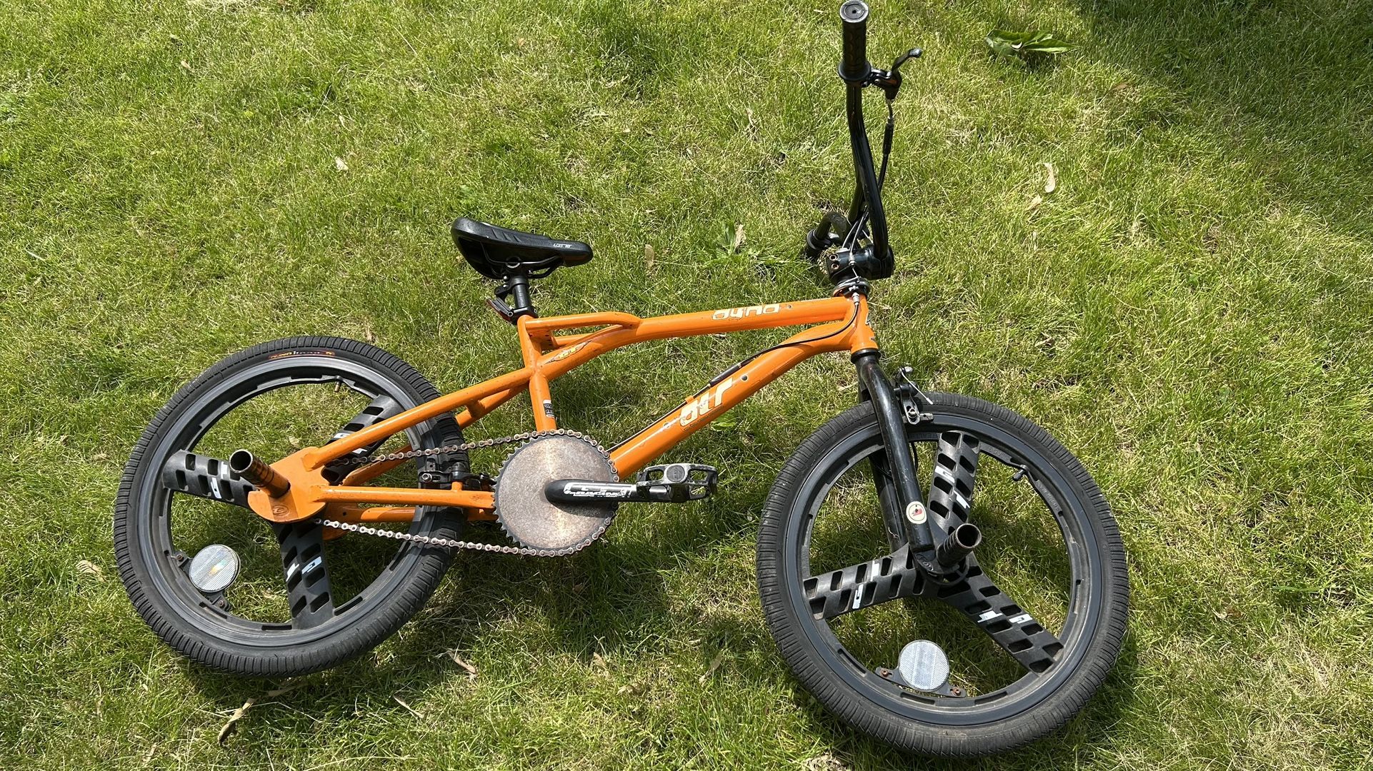 GT Dyno air 20 Inch BMX Bike