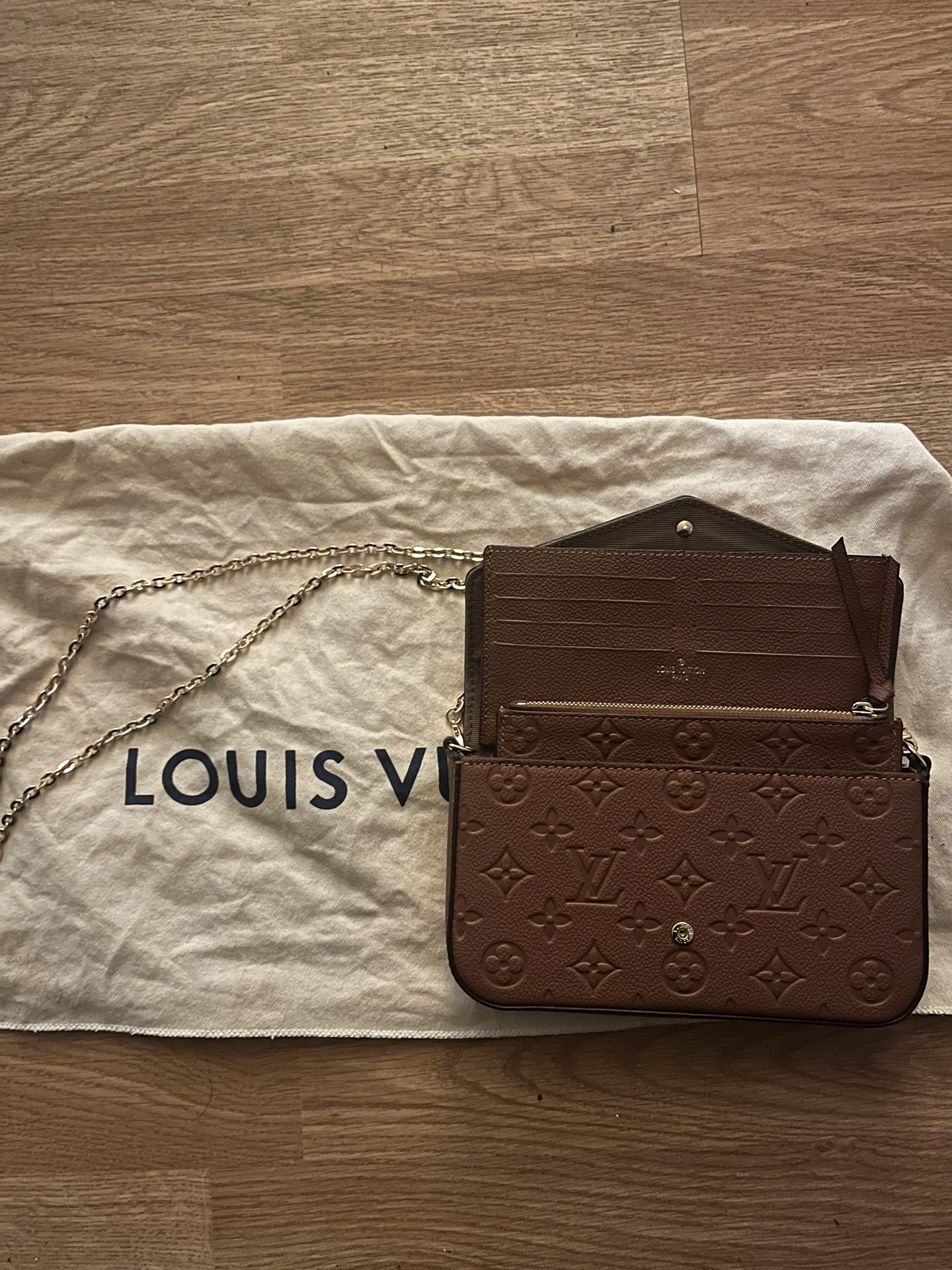 Louis Vuitton Felicie Cross Body for Sale in Los Angeles, CA - OfferUp