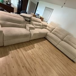 Belia Sectional Couch