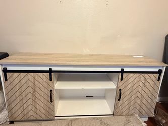 Beautiful Wood & Rattan Console Table