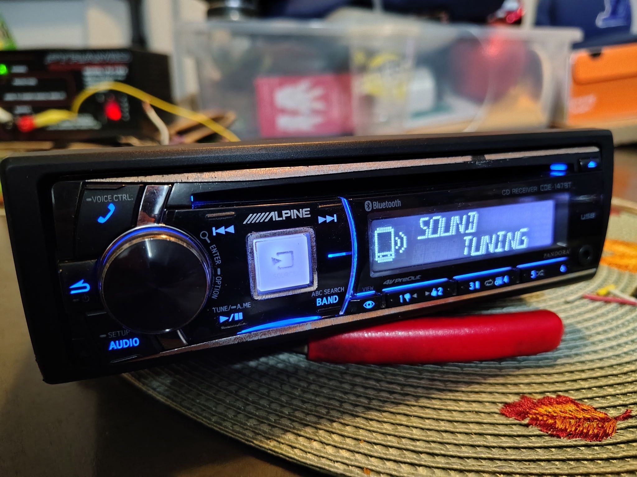 Alpine CDE-147BT CD receiver