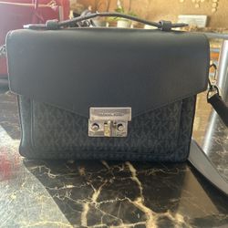 Michael Kors Purse And Wallet