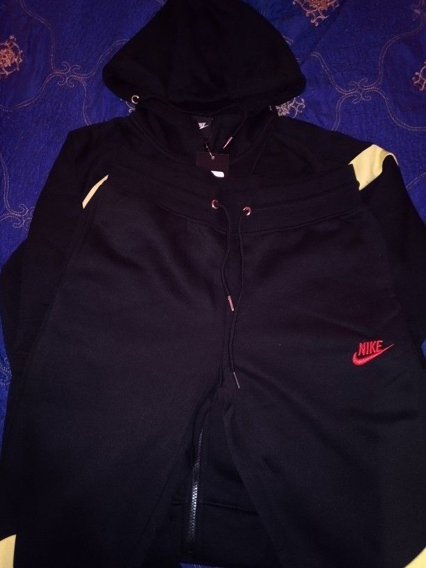 Nike Joggers Suit
