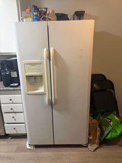 Frigidaire Refrigerator