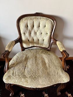 Victorian Style Tufted Armchair