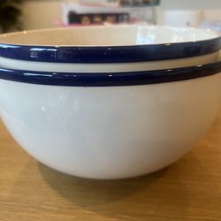 Vintage mixing bowl and strainer / cordon bleu cramic serving bowl and strainer