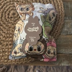 Authentic Confirmed Exciting Macaron Labubu Sesame Bean 