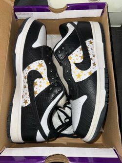 Supreme dunks