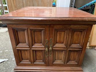 TV table 25 in x25 in
