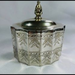 Godinger Silver Plate Scalloped Lidded Trinket Box
