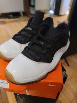 Jordan 11 Low Tuxedo Black White retro size 11