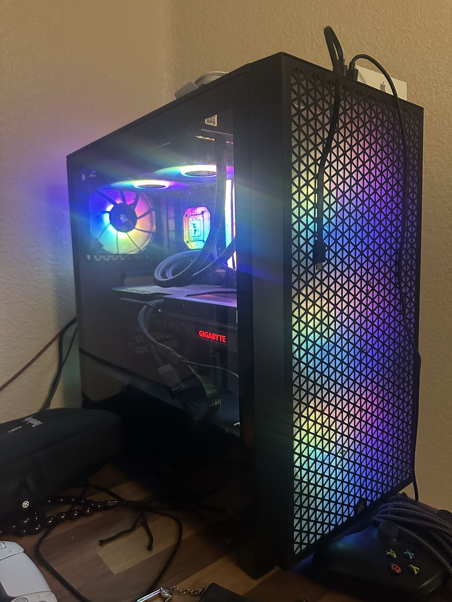 Custom Built Gaming Computer . for Sale in West Sacramento, CA - OfferUp