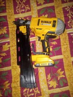 Framing Nailer DeWalt 