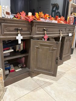 TV STAND