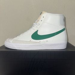 BRAND NEW Nike Blazers ‘77 Forest green and white size 9 men’s