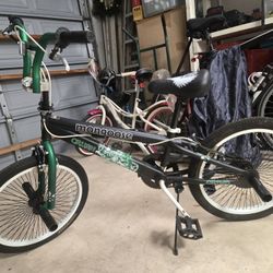 Boy Child's Bike Barely Used 