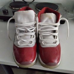 Nike Air Jordans 11 Red/White Colorway