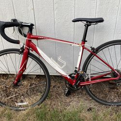 Women’s Specialized Road Bike. 