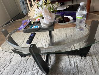 Coffee table with two side tables