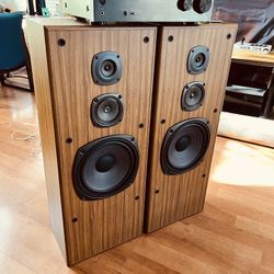 ~HDMI SONY AUDIO STEREO SYSTEM & EXCELLENT SOUND & GREAT BASE FULLY FUNCTIONAL ~