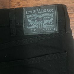 Levis Mens W42 L30