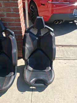 2023 Polaris razor seats