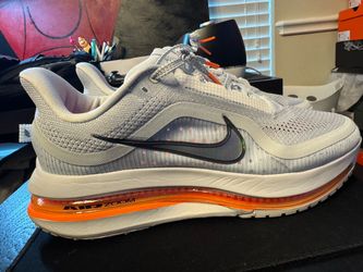 Pegasus Premium Like New size 11 Grey/Orange