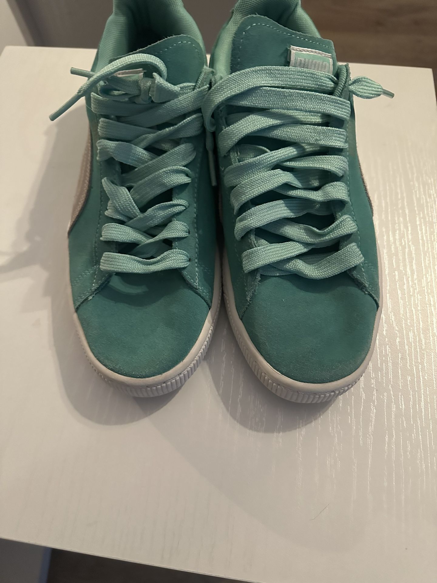 Pumas Men’s Size 8.5
