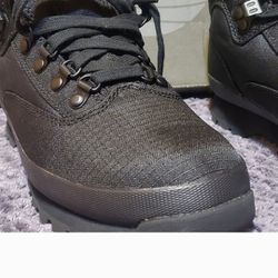 Timberland Boots ----BLACK