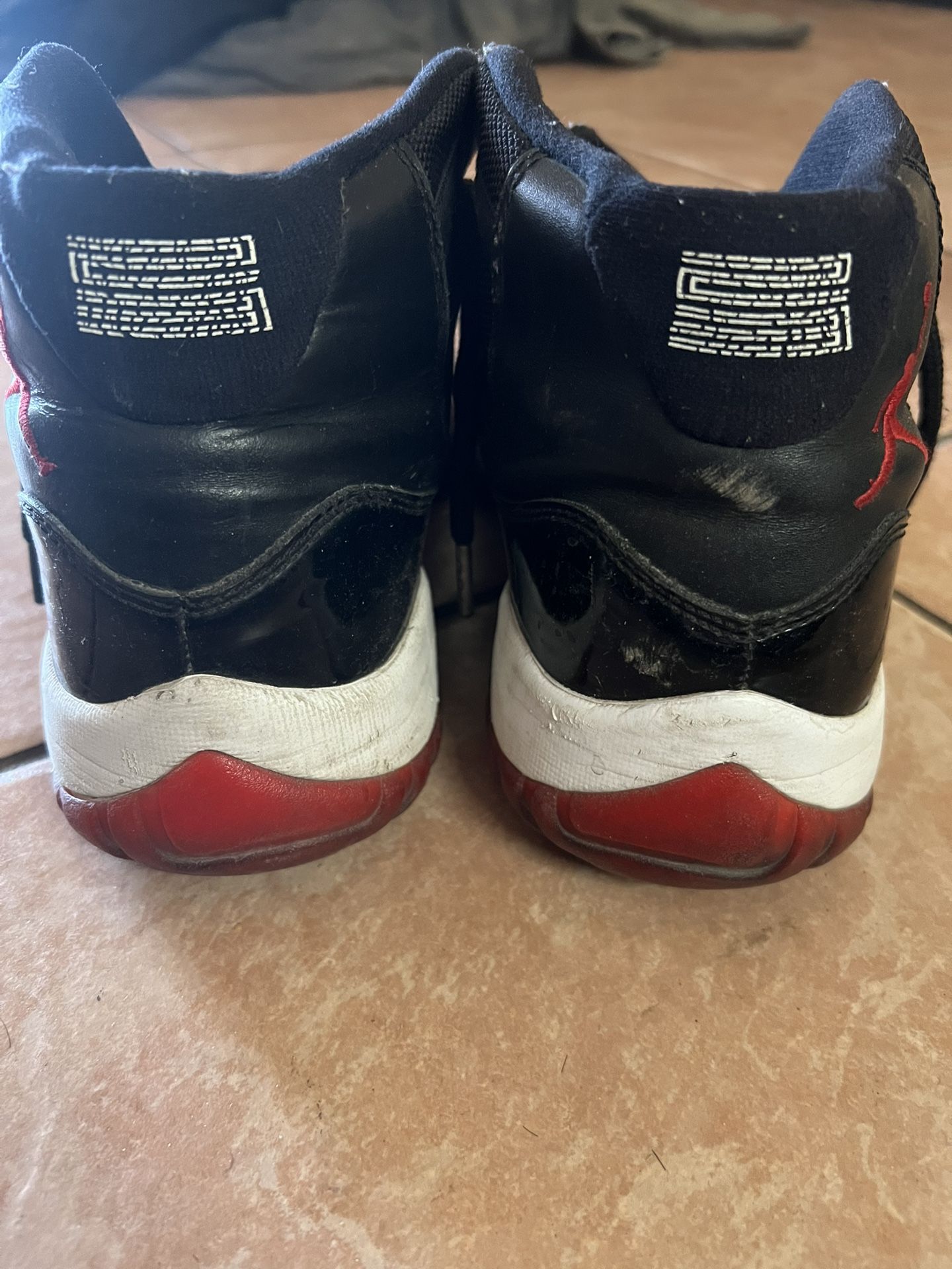Jordan 11 (beater,beater)
