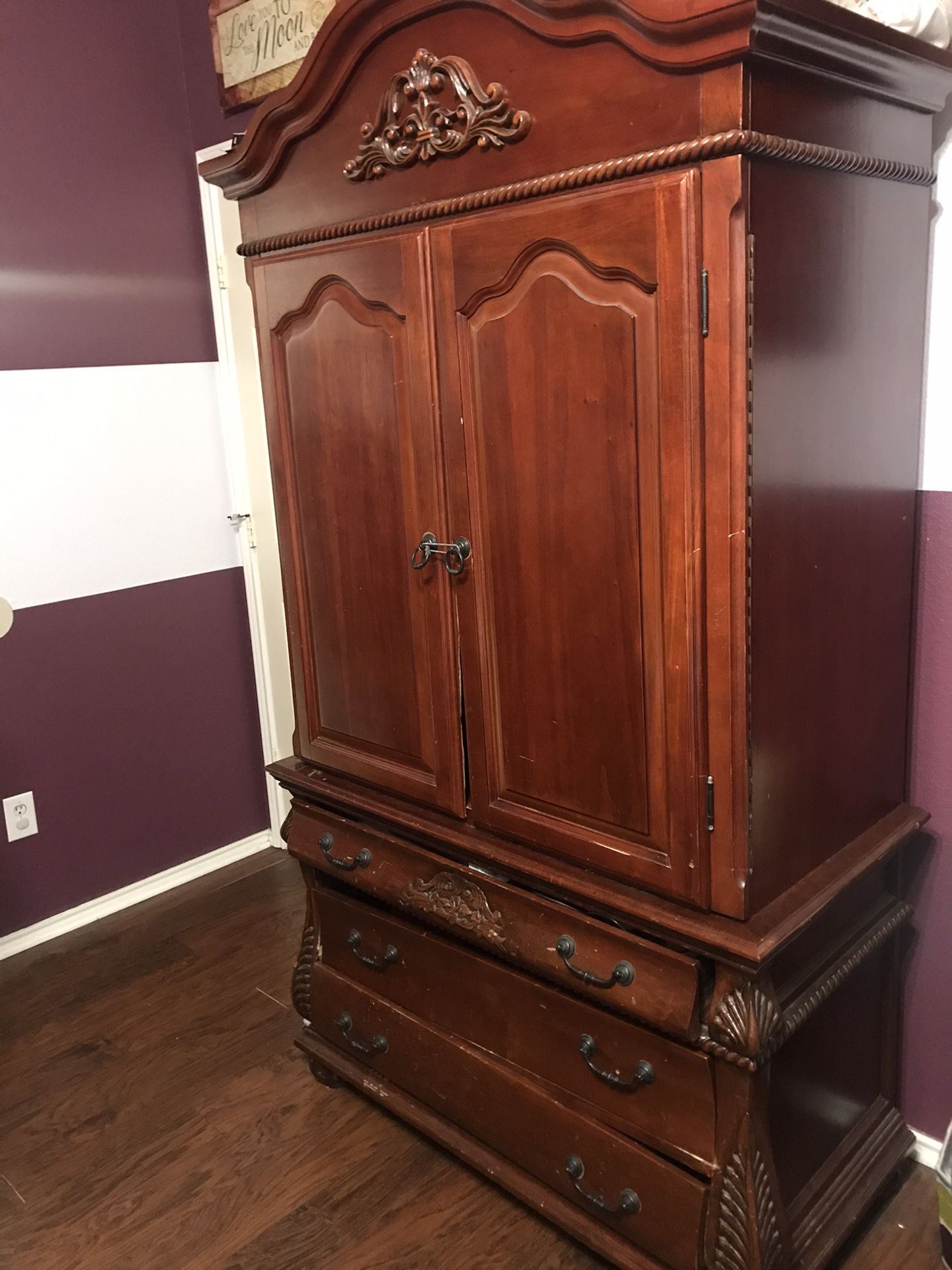 FREE Armoire TV stand