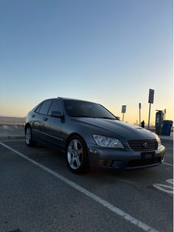 2004 Lexus IS300