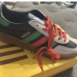 Brand New Gucci & Adidas Gazelle US 10 Men Black/green/red