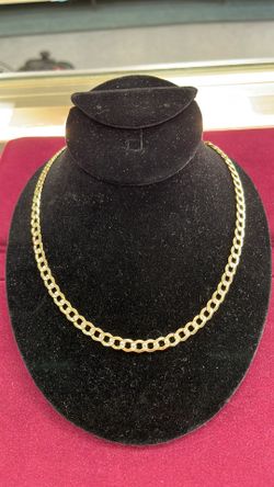 14K Gold Cuban Necklace Length 24 inch ; 20.6 grams