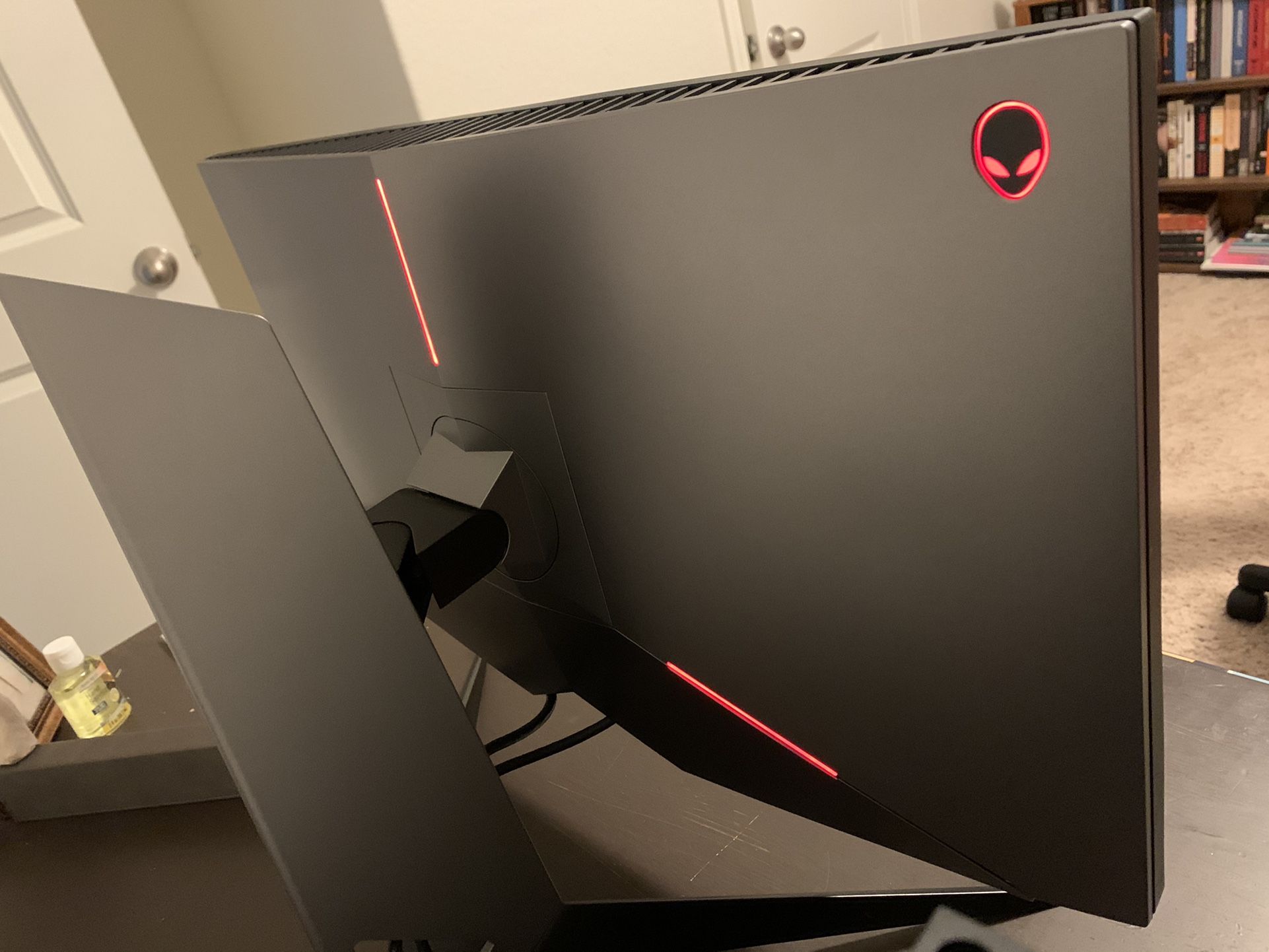 Alienware AW2521H 25 IPS LED FHD G-SYNC Gaming Monitor 1ms 360Hz with  HDR10 (HDMI, DisplayPort) for Sale in New Caney, TX - OfferUp