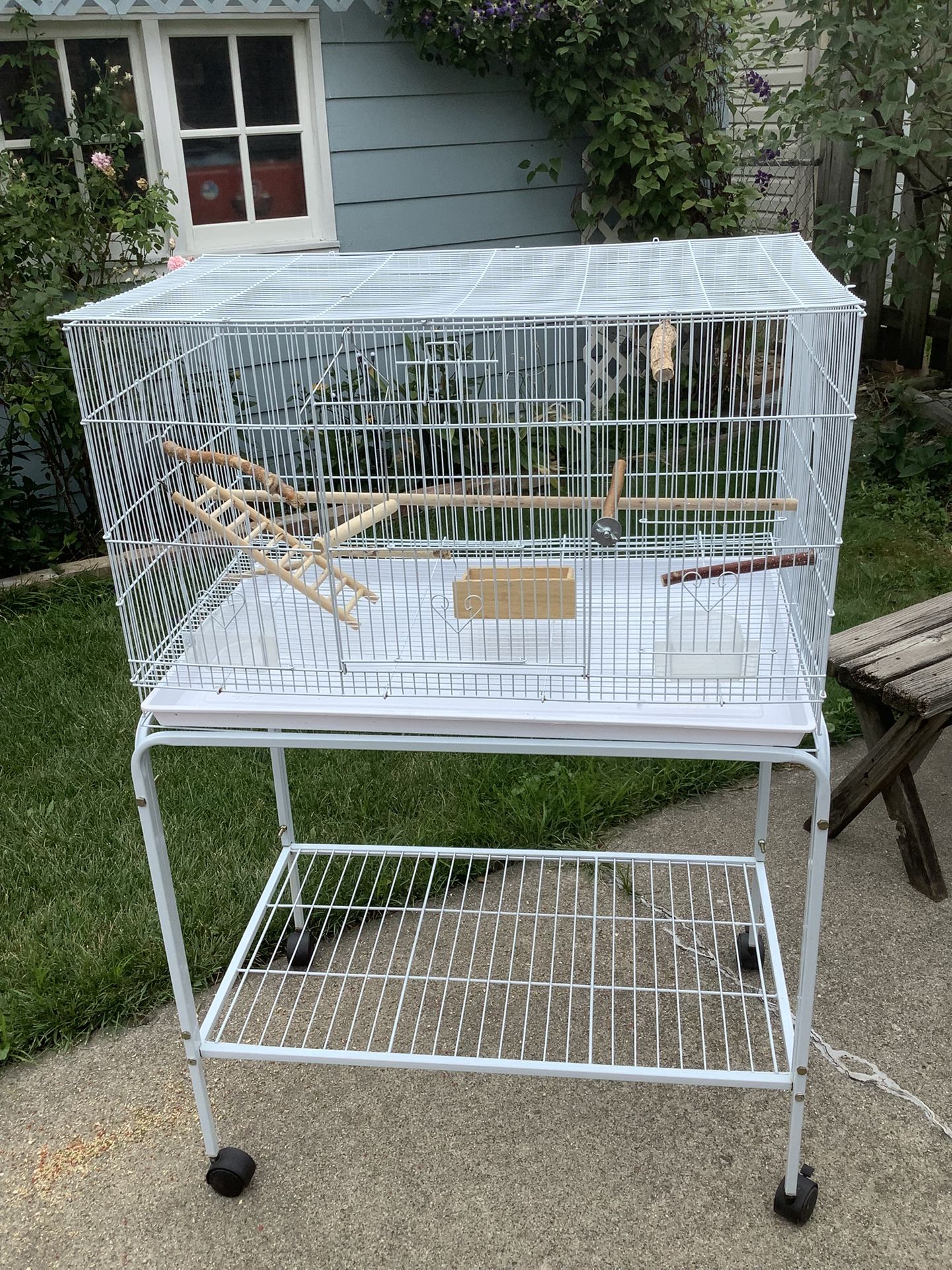 Portable Bird Cage for up To 4 smaller Birds