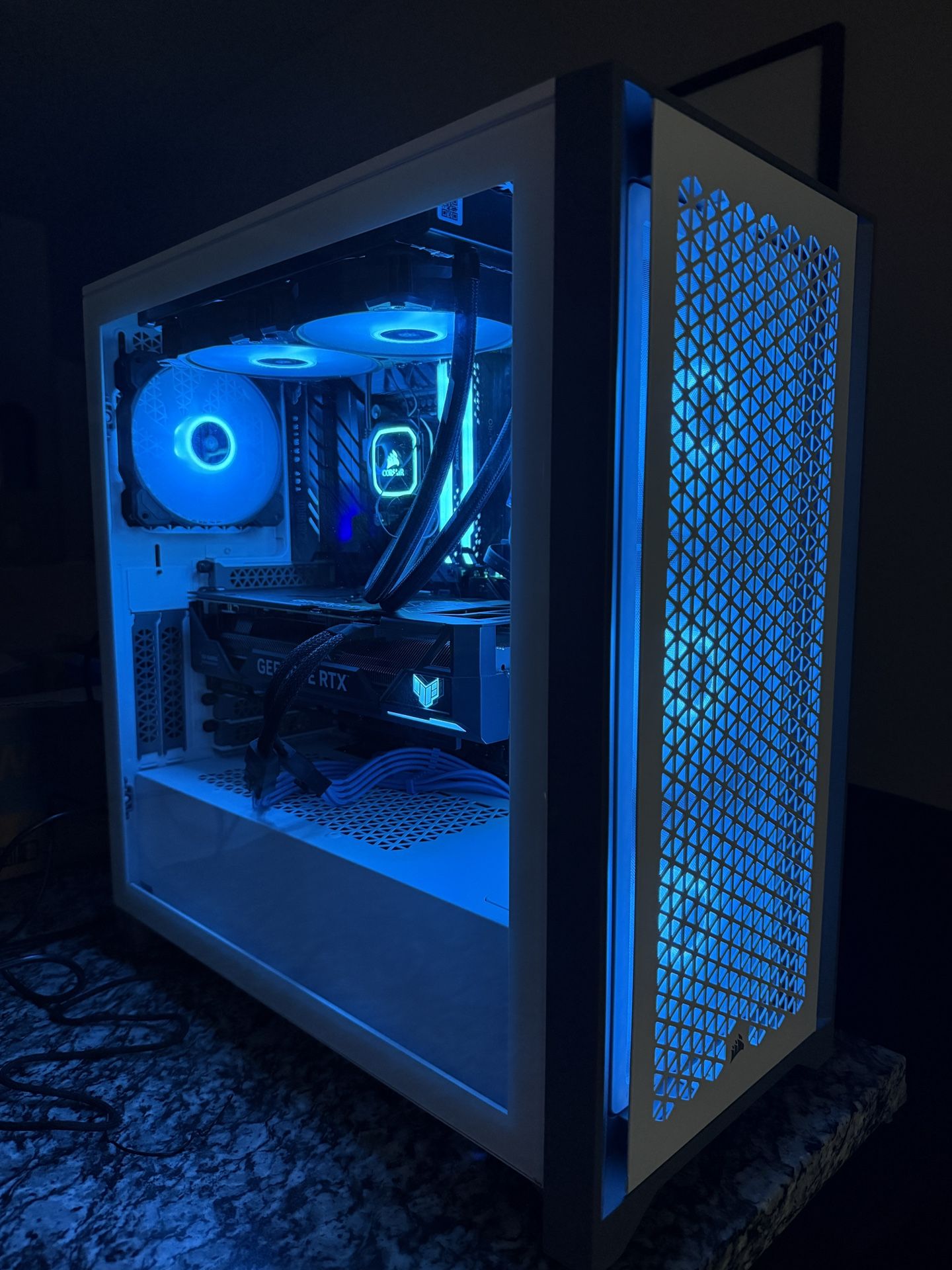 Gaming PC – RTX 4070 Ti + i7-12700K – Keyboard & Mouse Included